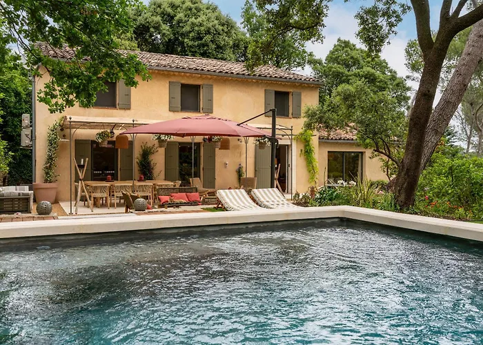Villa Provencale 200m2 Entierement Climatise Piscine Vue Ventoux *