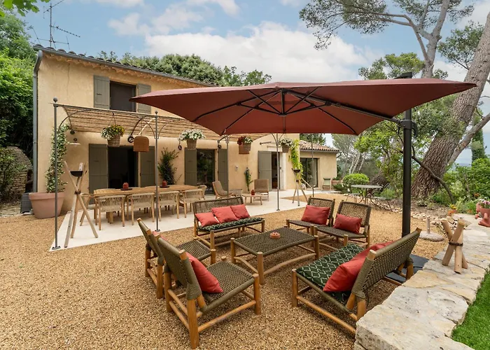 Villa Provencale 200m2 Entierement Climatise Piscine Vue Ventoux *